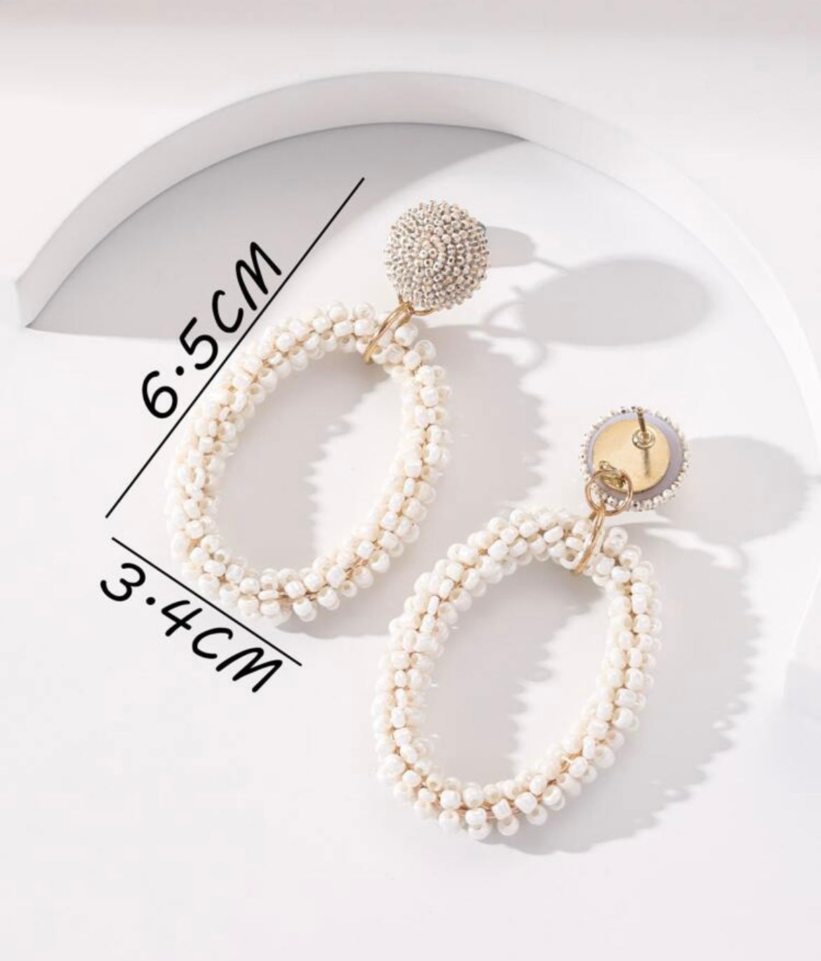 Bead oval earrings