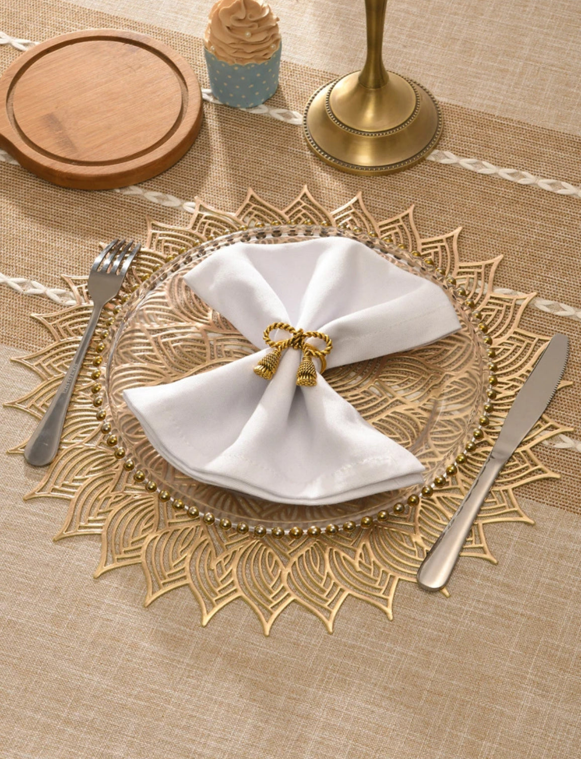 Eight piece set – place mats and coasters