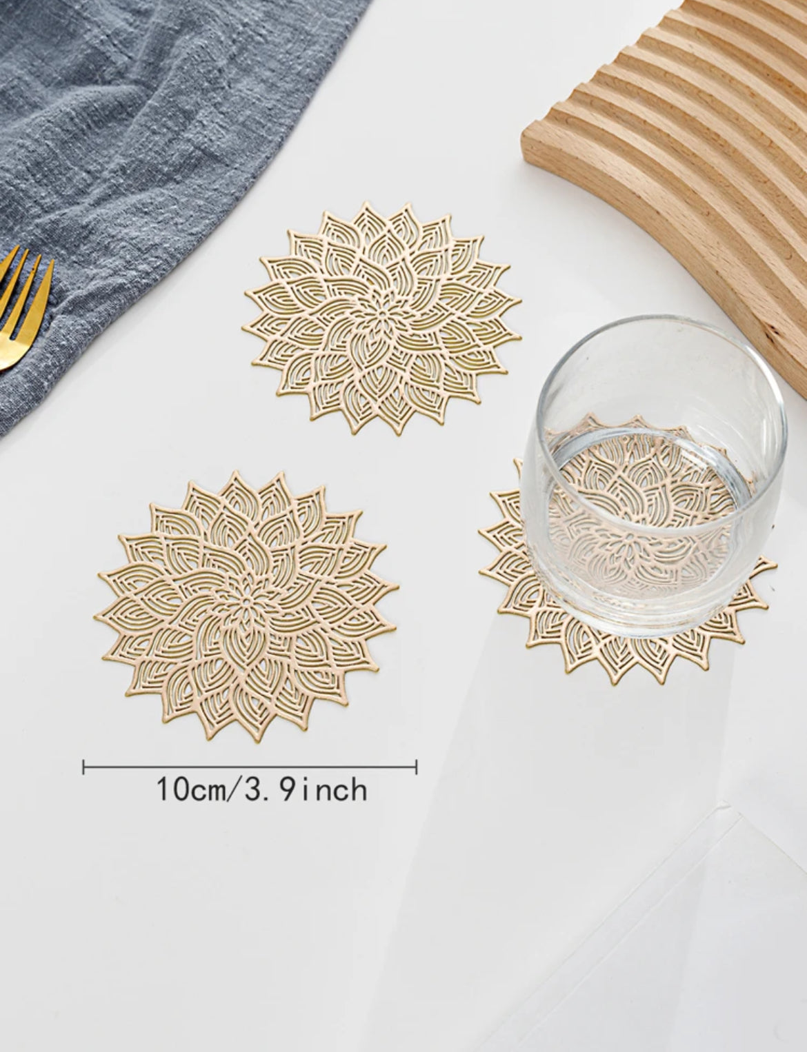 Eight piece set – place mats and coasters