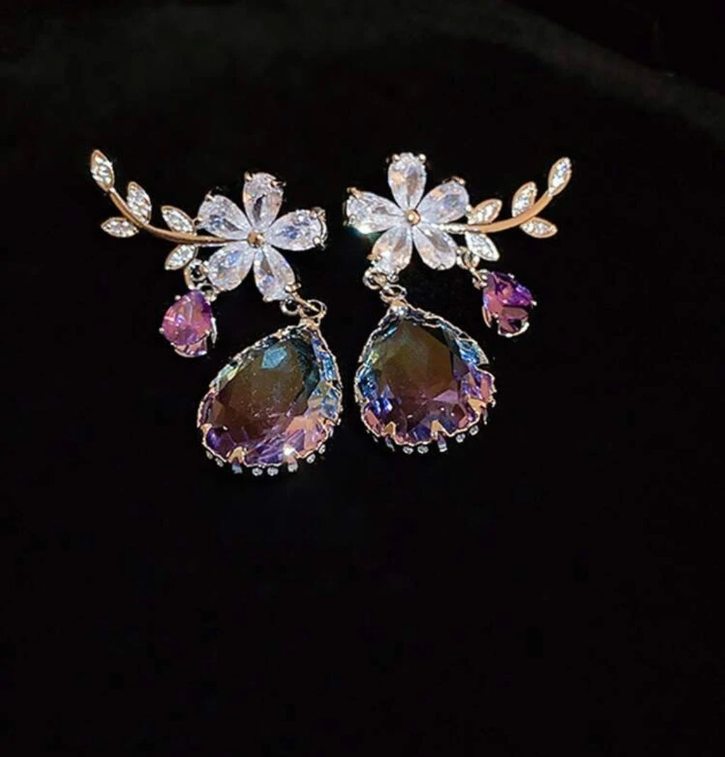 Teardrop earrings