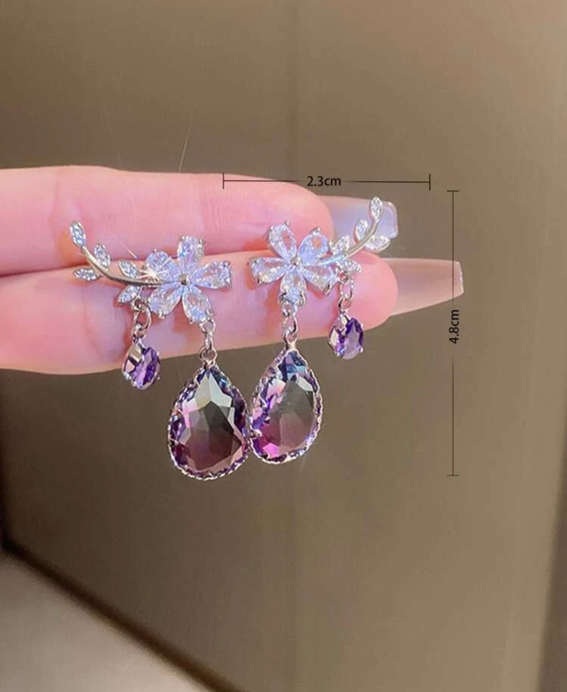 Teardrop earrings